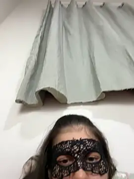 Emmabee123 live sex cam