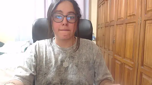 Venus_cat_'s cam snapshot