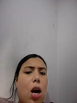 Luxee-'s cam snapshot