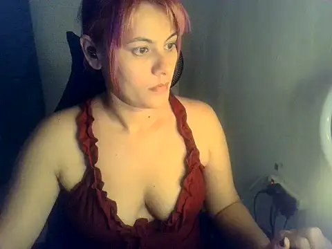 ClinkingTwirp's cam snapshot