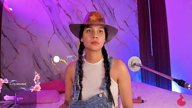 Emmiicute's cam snapshot