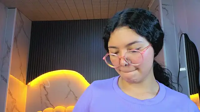 victoria_castillo_b's cam snapshot