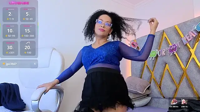 Cintiia_Holmes live sex cam