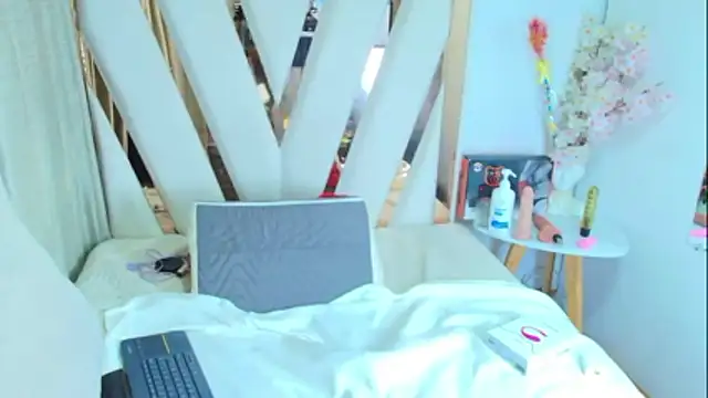 AvaX_777's cam snapshot