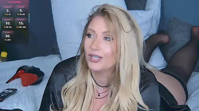 OndinaNoire's cam snapshot