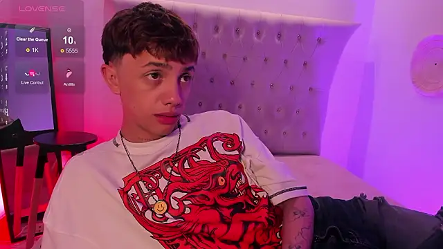 Tomy_Rox live sex cam