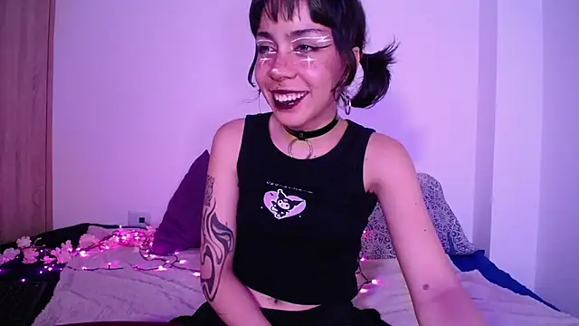 dark__nymph live sex cam