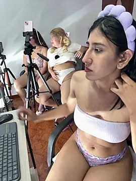 Violet_rousse7's cam snapshot