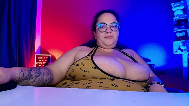 lulubigtitts1 live sex cam