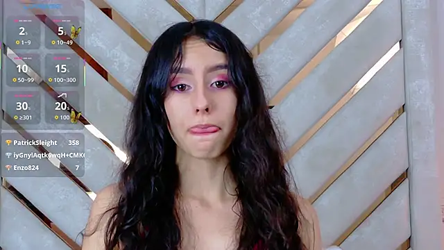 Sarah-Grace's cam snapshot