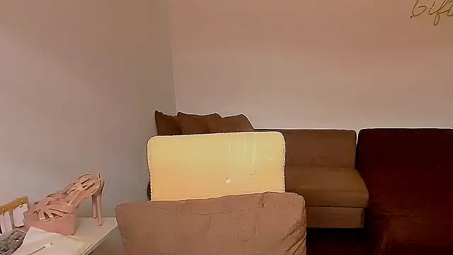 GiftedGirl4u live sex cam