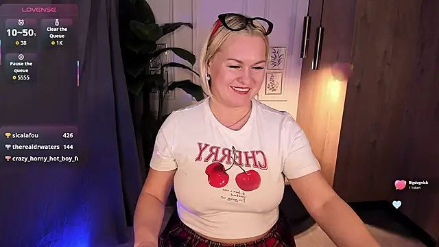 YolandaKiss's cam snapshot