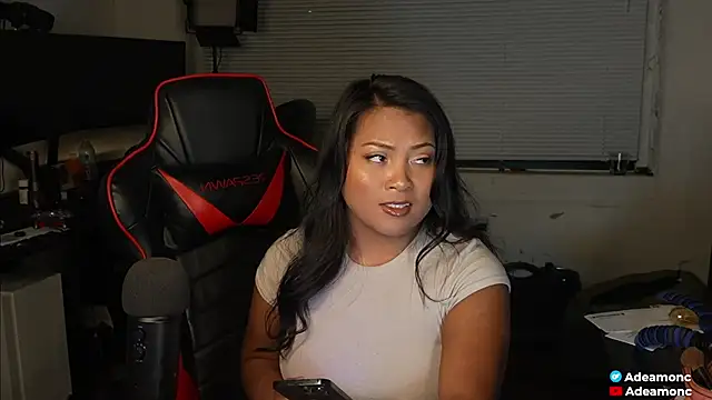 Bubbleliyah live sex cam