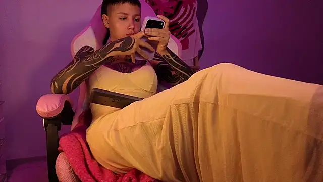 goddess_vee_'s cam snapshot