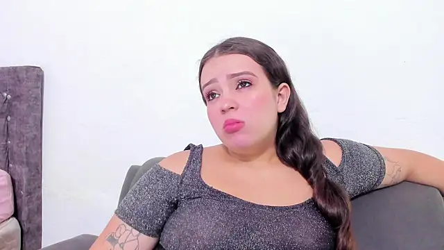 Emely_pregnantt's cam snapshot