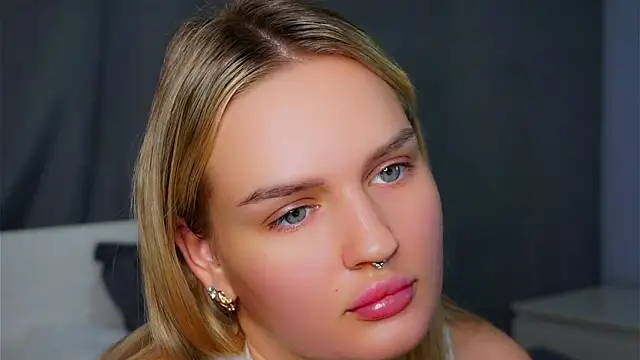 AmyLowe04's cam snapshot