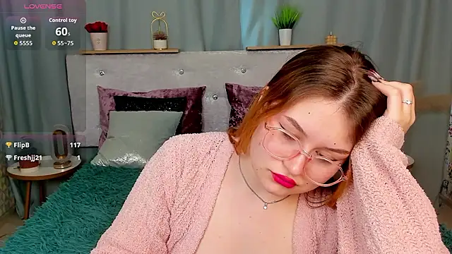 MilanaXHoney's cam snapshot