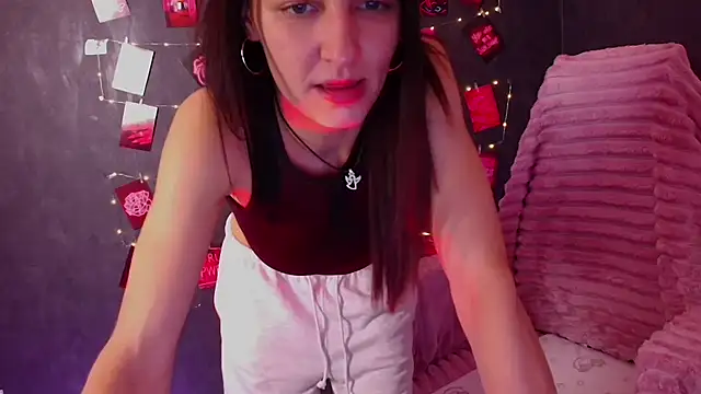 Aurora_Loveu's cam snapshot