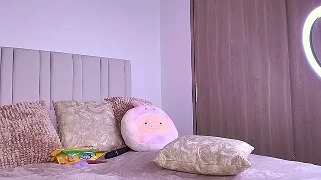 Anna-Lynn's cam snapshot