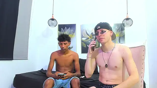 Red_Diamond_Guys live sex cam