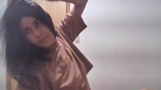 Thaila-Aurora's cam snapshot