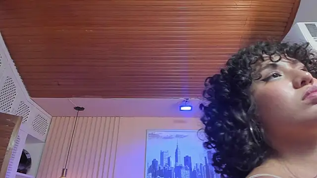 viiolett_lee live sex cam