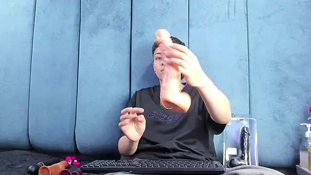 Megan_Thompson_ live sex cam