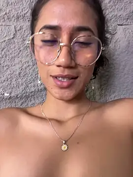 KaitlynLoveCam live sex cam