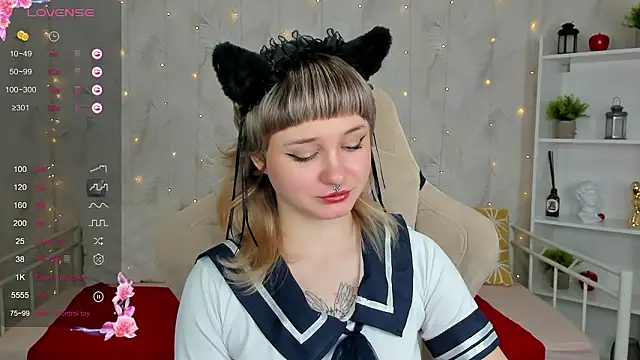 Tori_Cutie's cam snapshot