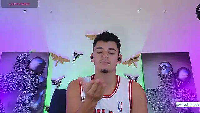 VikoHands live sex cam