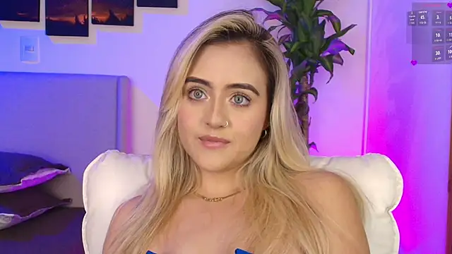 MaryMoon_'s cam snapshot