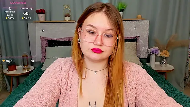 MilanaXHoney's cam snapshot