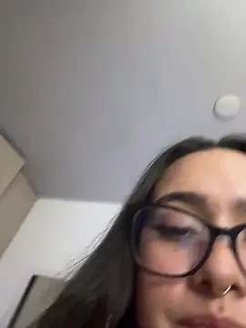 Diosa_lunar1's cam snapshot