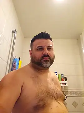 Roddog18 live sex cam