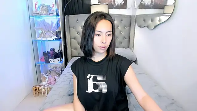 reighnempress live sex cam