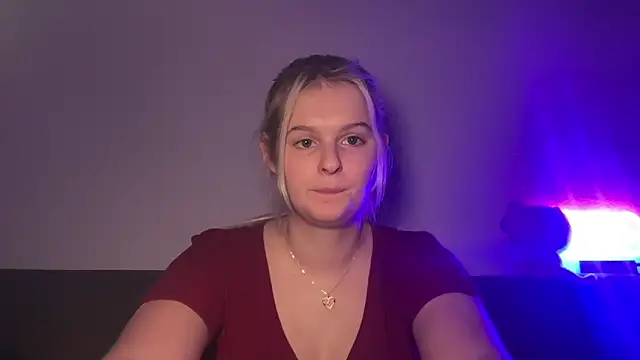 Allylove03's cam snapshot