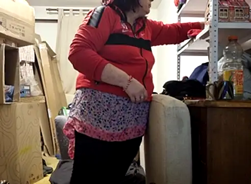 Samantha_Squirt@xh live sex cam