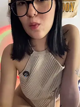 HinaSweet live sex cam