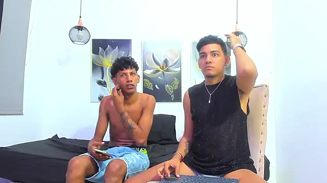 Red_Diamond_Guys live sex cam