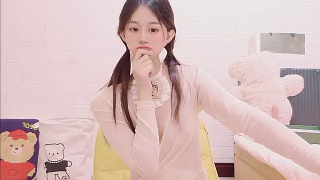 marina-cutegirll live sex cam