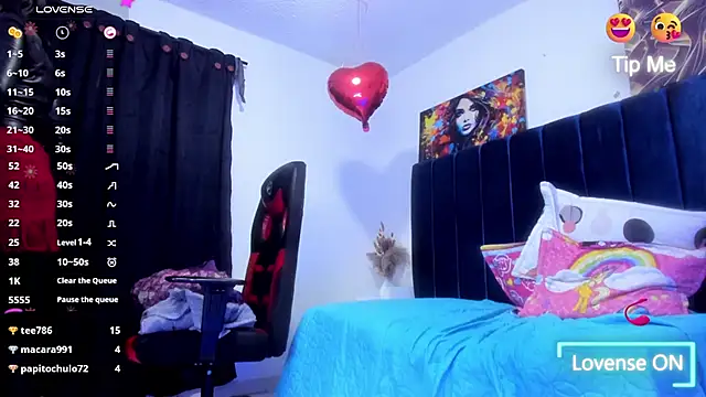 Bombom_brown1's cam snapshot