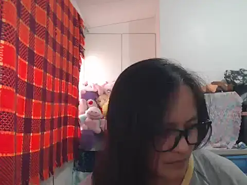 Kinkybela2025 live sex cam