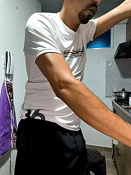 stivenlujan69 live sex cam