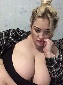 VikiiStoun live sex cam