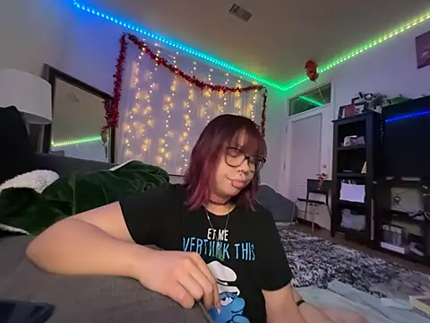 moan4mona's cam snapshot