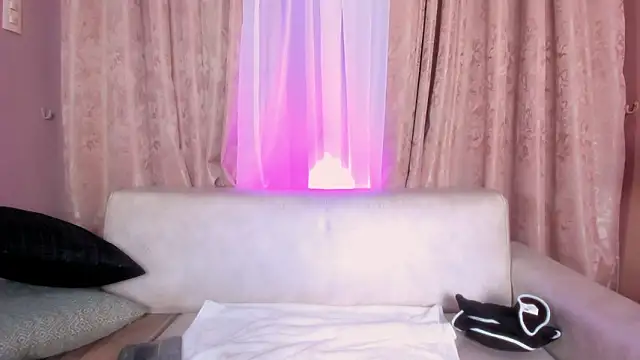 AnnaBroooks's cam snapshot