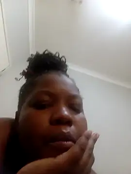 PinkMagic's cam snapshot