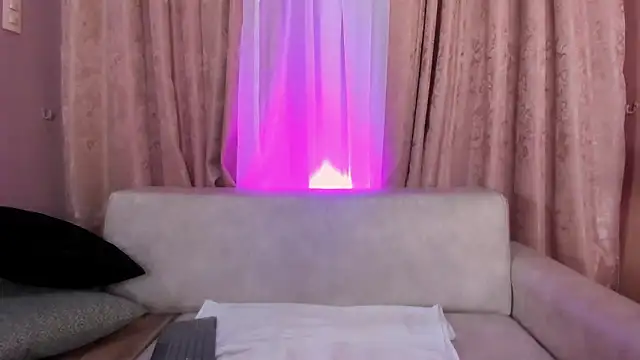 AnnaBroooks's cam snapshot