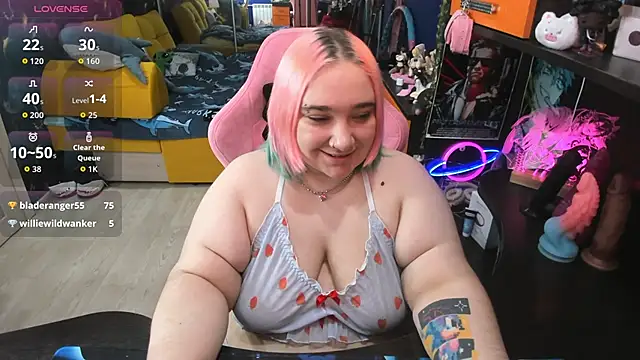 Softie_Sofy's cam snapshot