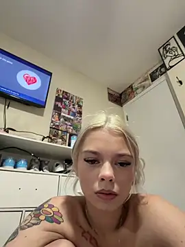 Terribletabby's cam snapshot